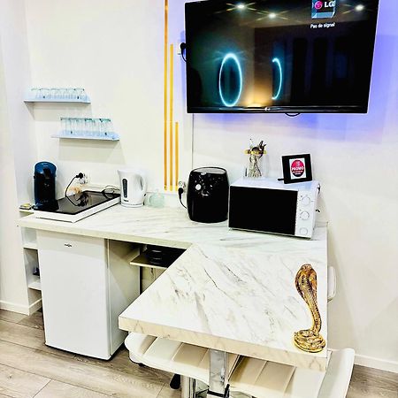 Worldroom Chambre Privee Avec Espace Commun Perpignan Extérieur photo