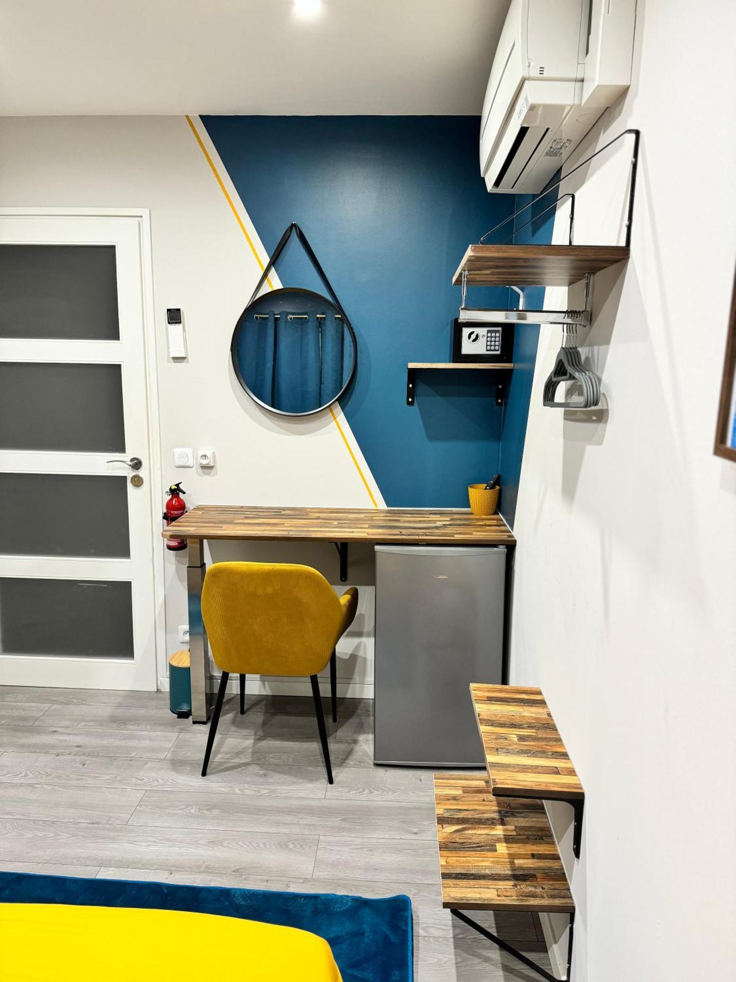 Worldroom Chambre Privee Avec Espace Commun Perpignan Extérieur photo