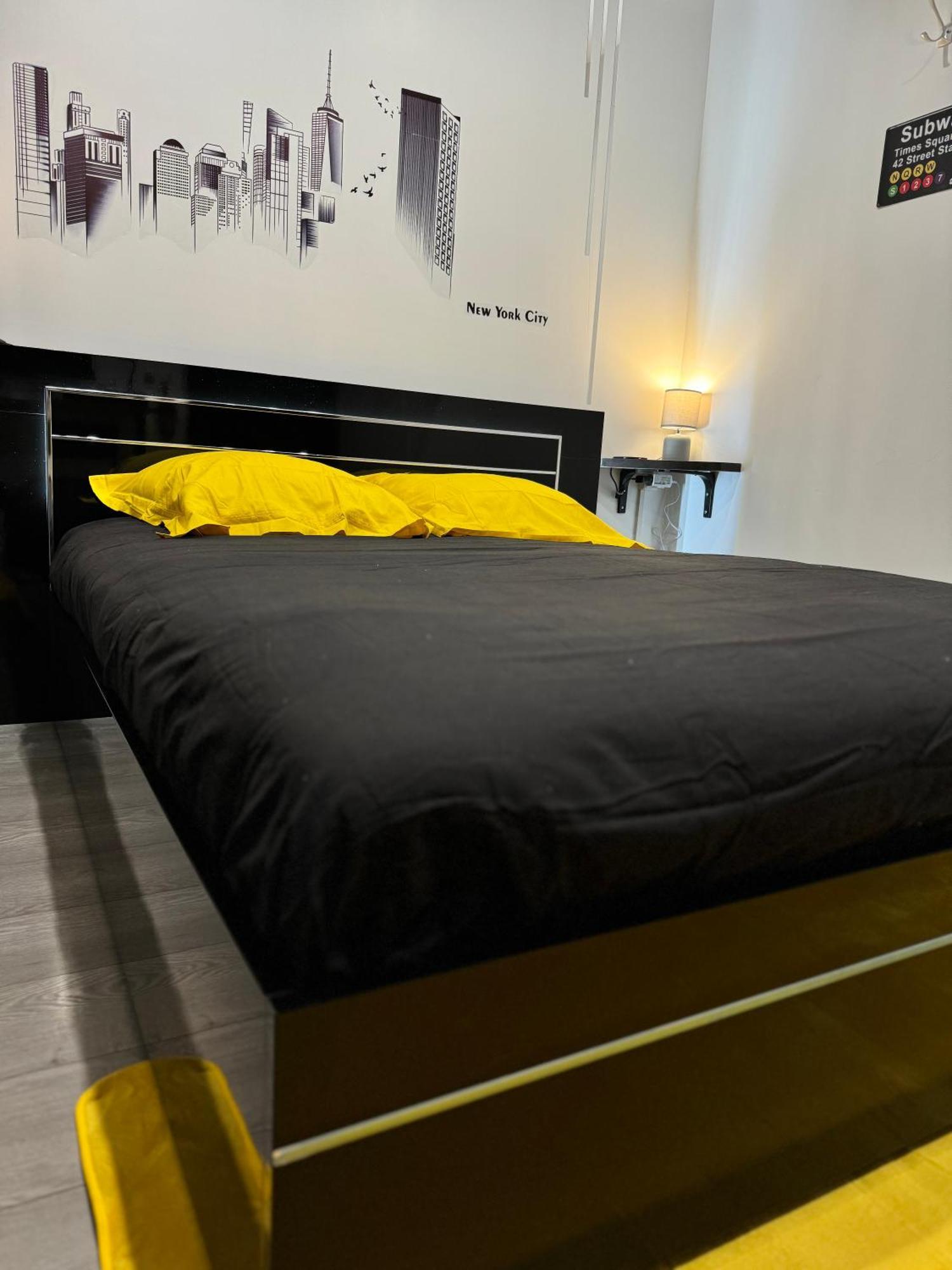 Worldroom Chambre Privee Avec Espace Commun Perpignan Extérieur photo