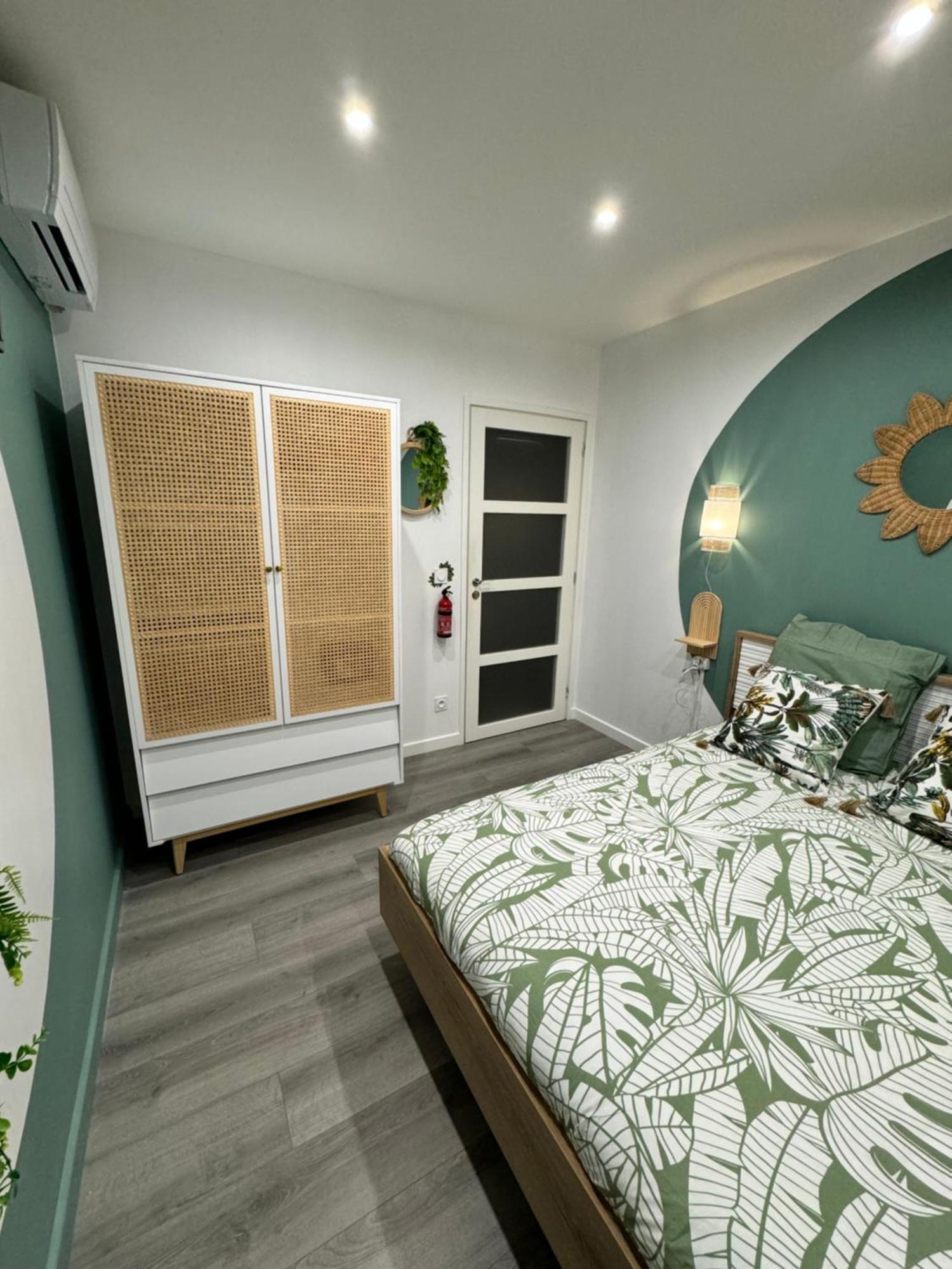 Worldroom Chambre Privee Avec Espace Commun Perpignan Extérieur photo