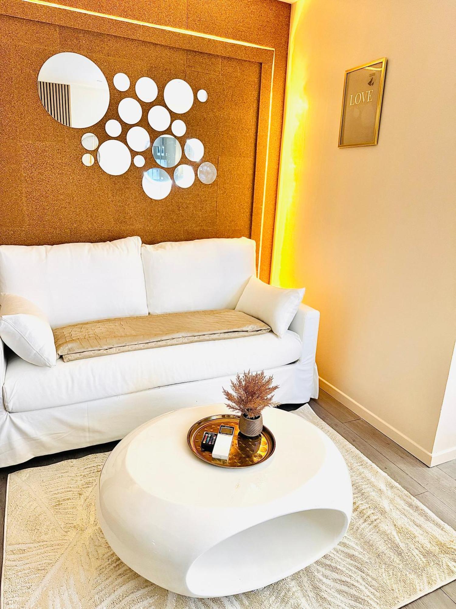 Worldroom Chambre Privee Avec Espace Commun Perpignan Extérieur photo