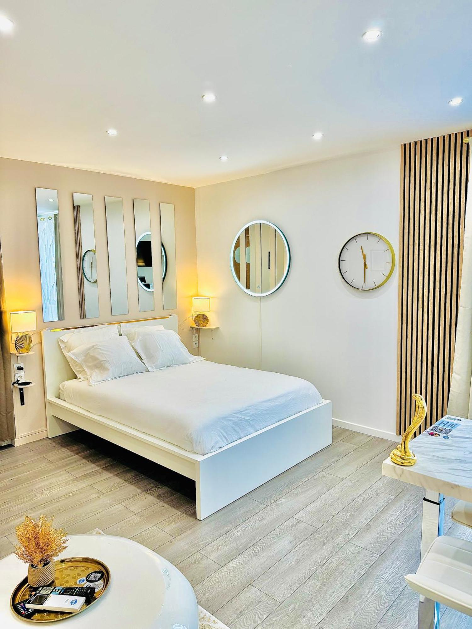 Worldroom Chambre Privee Avec Espace Commun Perpignan Extérieur photo